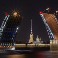 Дворцовый мост :: Vitaly Kurbet