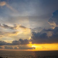 Закат над океаном :: Нина Рубан