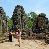 В храме Ангкор :: Григорий Карамянц