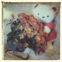 Маша и рыженькие цветочки :: Ирина Сивовол