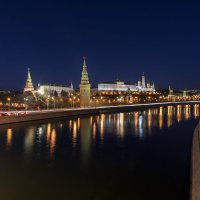 Москва. Большой Каменный мост. Вид на Кремль от Софийской набережной. Затемно :: Минихан Сафин