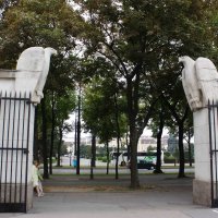 Вход в Императорский парк :: Gennadiy Karasev