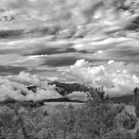 облака спускаются в долину :: Galina 