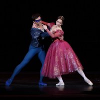 Танец Ромео и Джульетты на балу :: Oleg Konyzhev