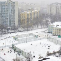 А у нас во дворе. Школьный двор :: Елена Солнечная