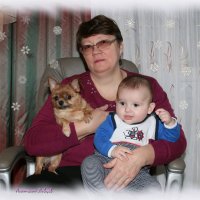 Бабушка с внучатами. :: Анатолий Ливцов