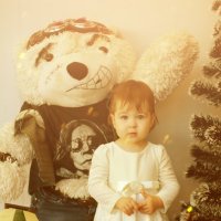Малышка и медведь :: Татьяна Карканица
