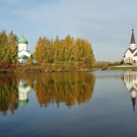 Две церкви. :: Владимир Гилясев