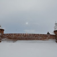 У древних стен Новгородского Кремля (этюд 3) :: Константин Жирнов