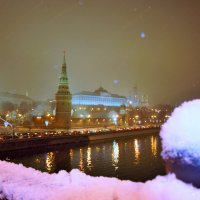 Снег и кремль :: Людмила 