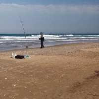 одинокий рыбак :: evgeni vaizer