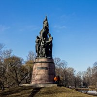 Памятник Молодогвардейцам в Екатерингофе. :: Александр Лейкум