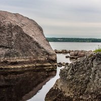 Камни Монрепо :: Анатолий Мигов