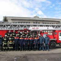Парад пожарной техники :: Сергей Трусов