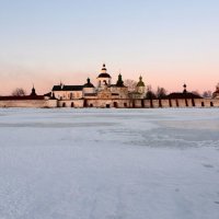 Вид со льда Кирилло-Белозерский монастырь :: Алексей Крупенников