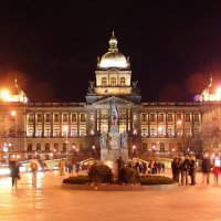 Ночная Прага,памятник Святому Вацлаву :: Free 