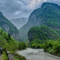 Абхазия, река Бзыбха :: Владимир Горубин