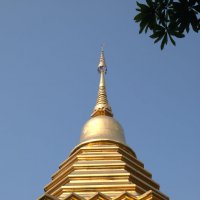 Буддийская ступа в Чианг Мае :: Евгений Печенин