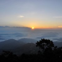 Непал. Рассвет в горах :: Елена Познокос