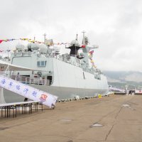 Китайский десантный корабль в Новороссийске :: Владимир 