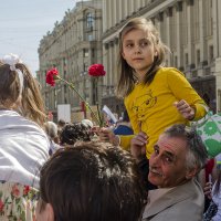 Оглянись, незнакомый прохожий ... :: Алексей Окунеев