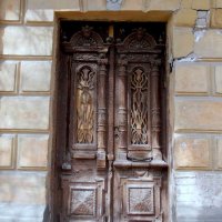 Старинные двери :: Нина Бутко