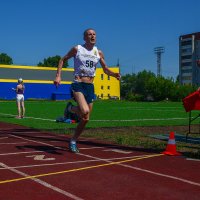 Финиш лидера соревнований Гирева Альберта (1970) - 0:04:21 :: Юрий Митенёв