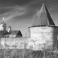 Монастырские стены :: Павел Кочетов