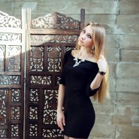 model: Катя Тедеева :: Вика Жижева