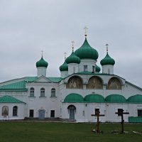 Преображенский собор с приделом преп. А. Свирского (1641-44) и  Преображенская колокольня (1903-04) :: Елена Павлова (Смолова)