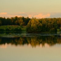 Вечер у городского пруда :: Николай 