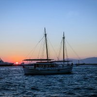 Закат в порту греческого острова Миконос. :: Надежда 