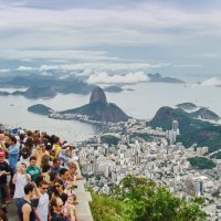 Вид на гору Сахарная голова с горы Корковада у статуи Христа в Рио-де-Жанейро :: Андрей Крючков