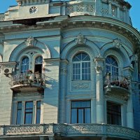балконы и эркеры :: Александр Корчемный