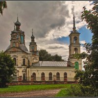 Церковь Троицы Живоначальной в Верхне-Никульском, 1806 :: Дмитрий Анцыферов