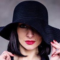 маленькая черная шляпка :: Elizaveta Fedorova