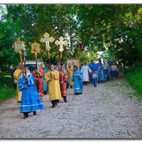 Крестный ход с иконой Калужской Божьей Матери в Перемышле :: Сергей Величко