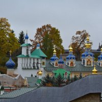 Псково-Печерский монастырь :: Наталья Левина