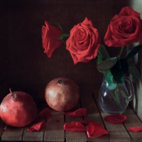 Розы и гранаты :: Алина 