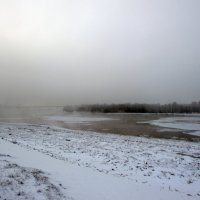 Река готовится к зиме :: раиса Орловская