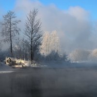 Морозным днём на Ангаре... :: Александр Попов