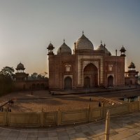 Индия.Мечеть комплекса Тадж-Махал :: юрий макаров