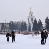 На катке ВДНХ :: Владимир Болдырев