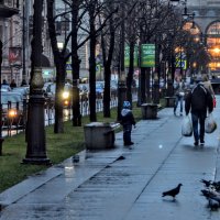 Прогулка по Большой Конюшенной :: Юрий Тихонов