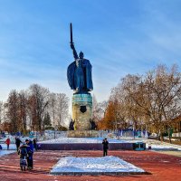 Памятник Илье Муромцу - символ русской воинской доблести. :: Elena Izotova