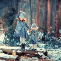 Снег в новогоднем лесу :: Марина Зотова
