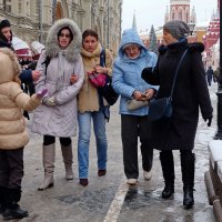 Городские зарисовки. Современники и современницы. :: Геннадий Александрович