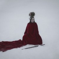 Red Queen :: DewFrame [Kozlova+Yagodinsky]