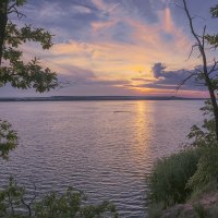 Июньский закат. :: Юрий Клишин