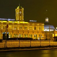 Ленинградский вокзал. :: Валерий Гудков